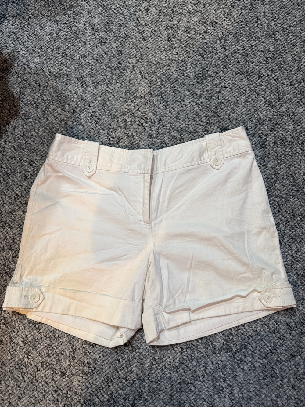 White House Black Market Women’s White Casual Cotton Shorts Size 6